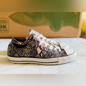 Converse Chuck Taylor All Star multi panel ox new in original box